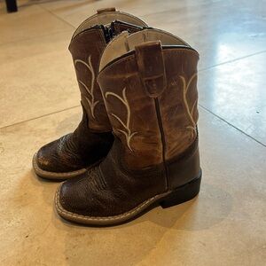 Old West size 6 toddler brown leather, cowboy boots. Good used condition
